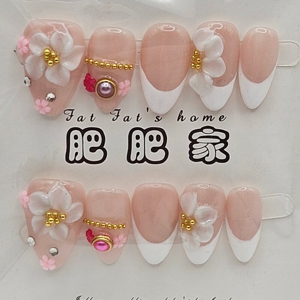 Press On Nails - French Tips with Bangles & 3D Flowers / Size Medium (10 pack)